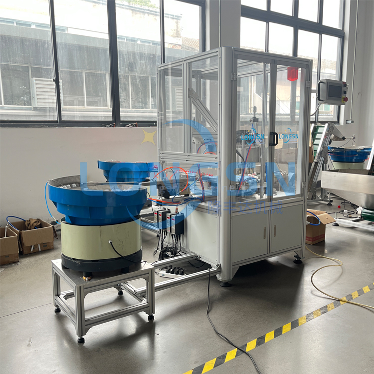 M&aacute;y lắp r&aacute;p nắp