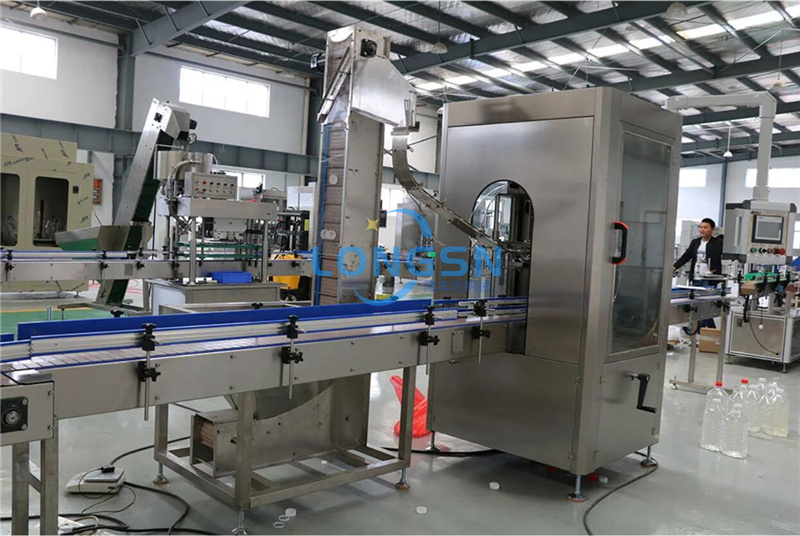 M&aacute;y đ&oacute;ng nắp chai