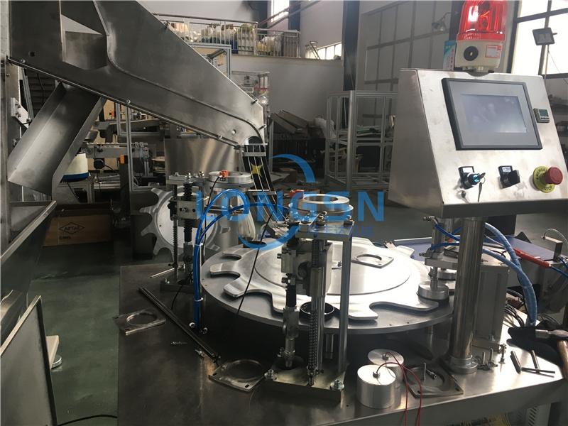 M&aacute;y ch&egrave;n wad