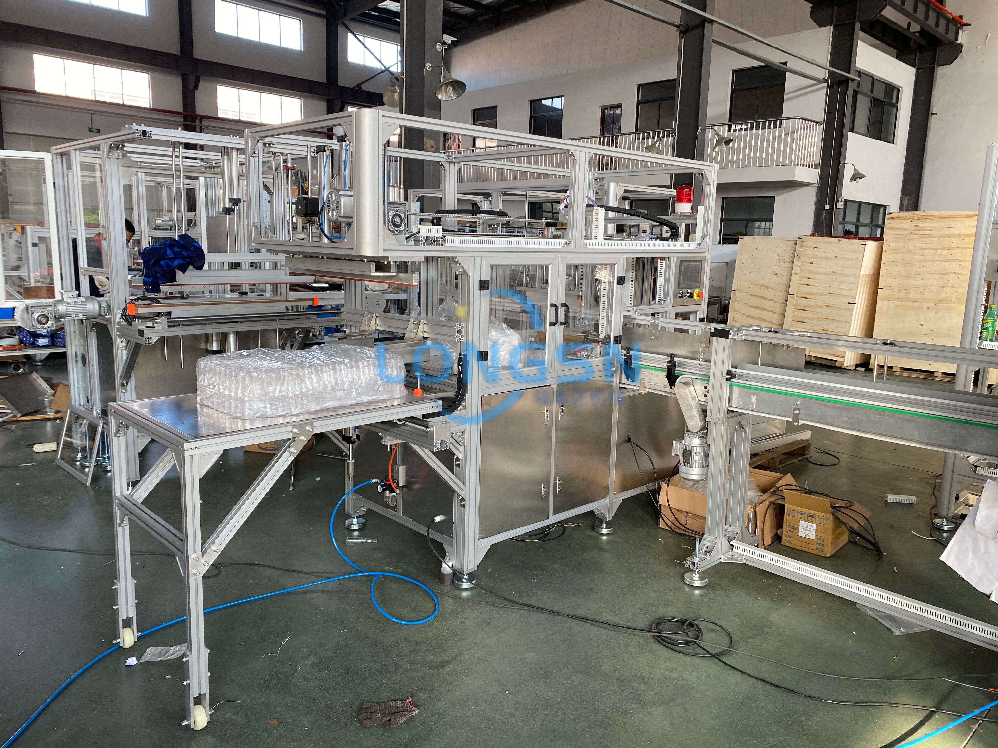 M&aacute;y đ&oacute;ng g&oacute;i chai rỗng