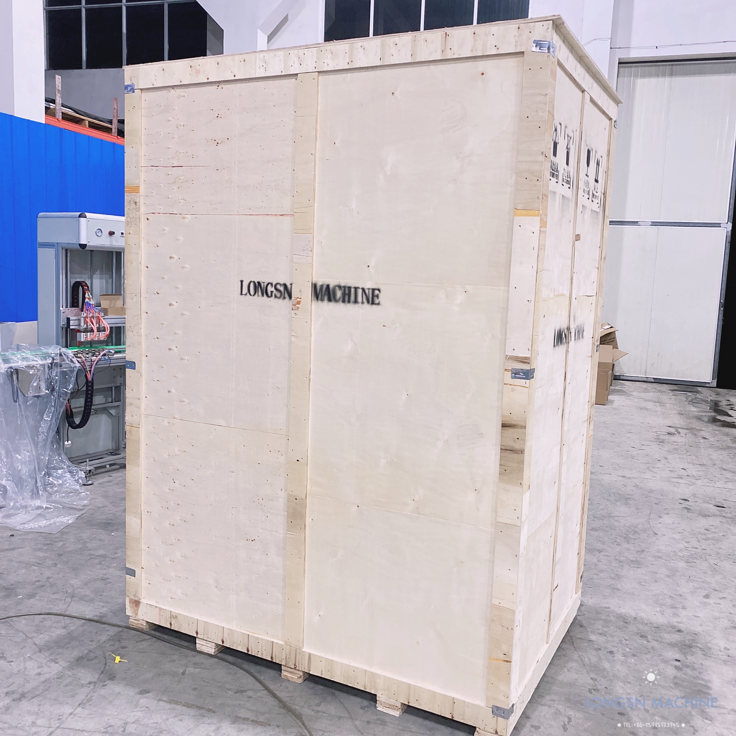 M&aacute;y rạch nắp