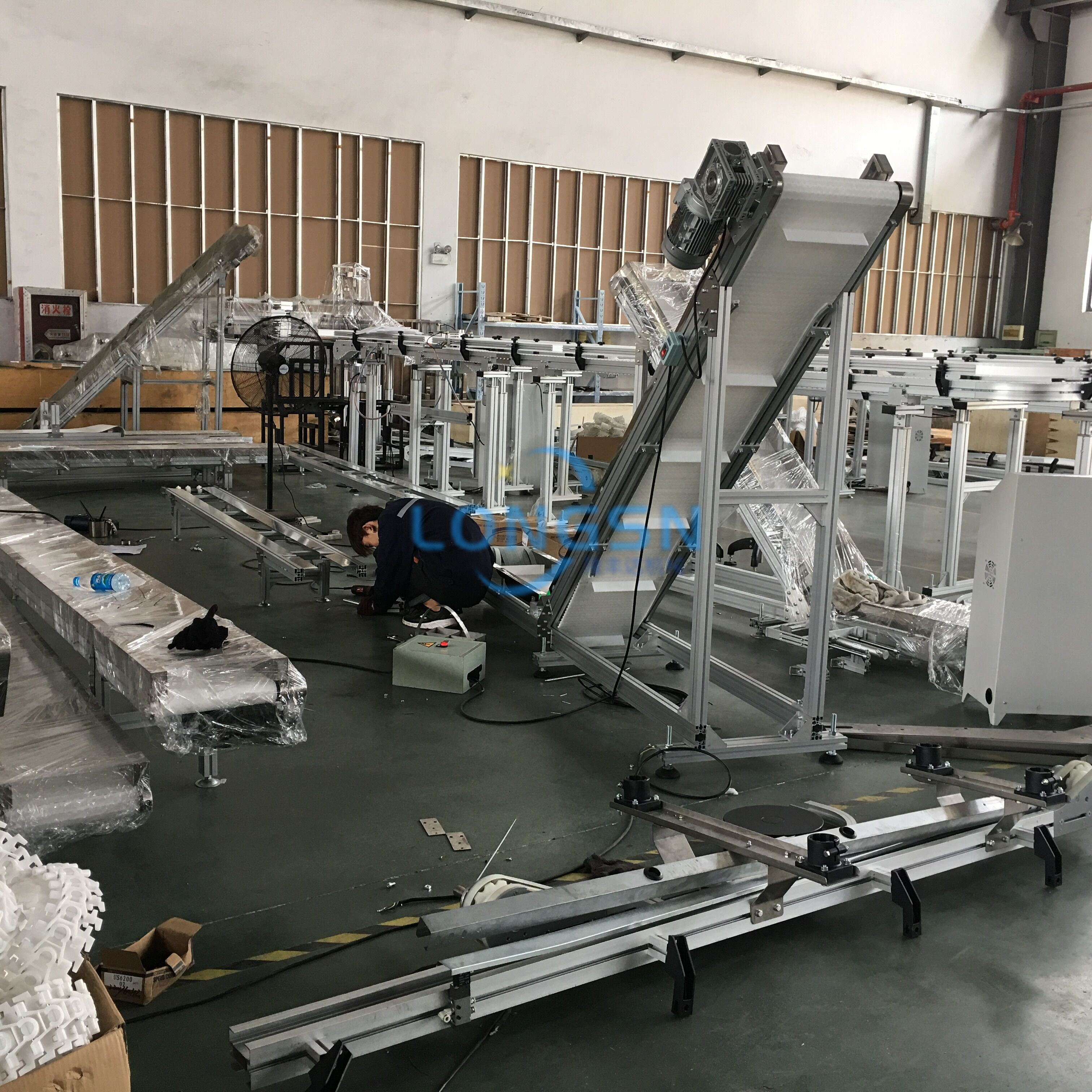 Hệ thống vận chuyển chai