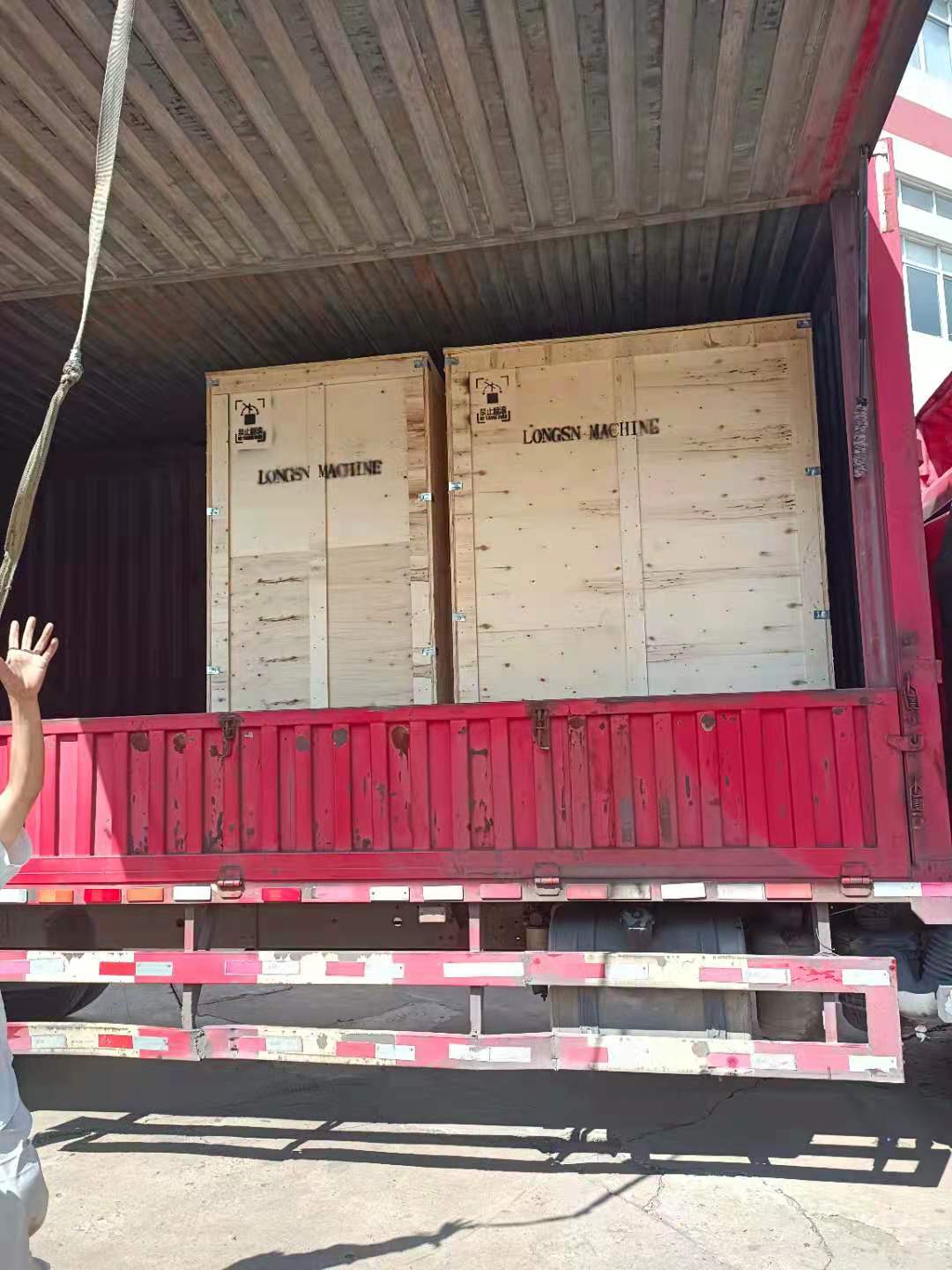 m&aacute;y l&oacute;t mũ