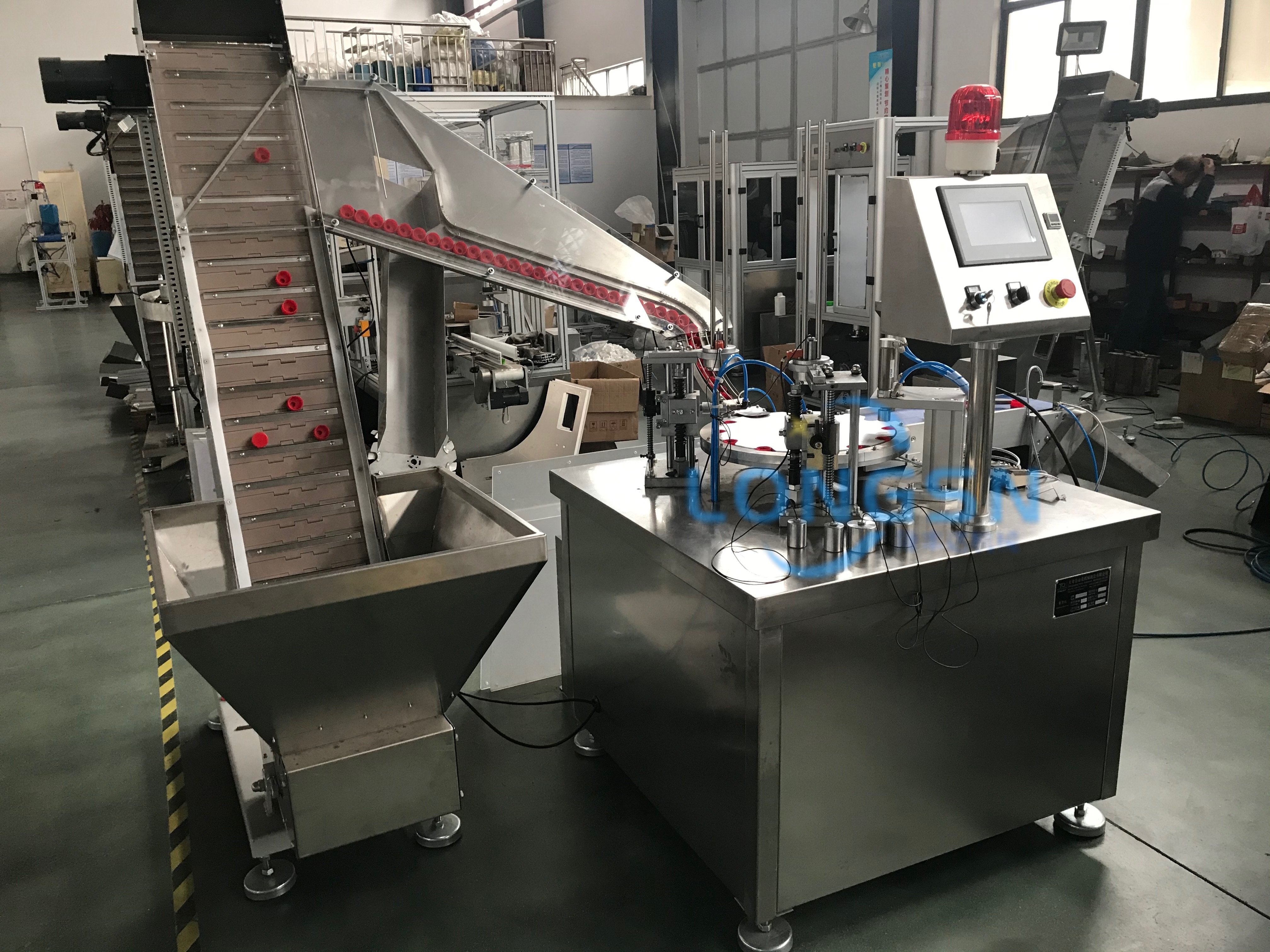 M&aacute;y ch&egrave;n wad 