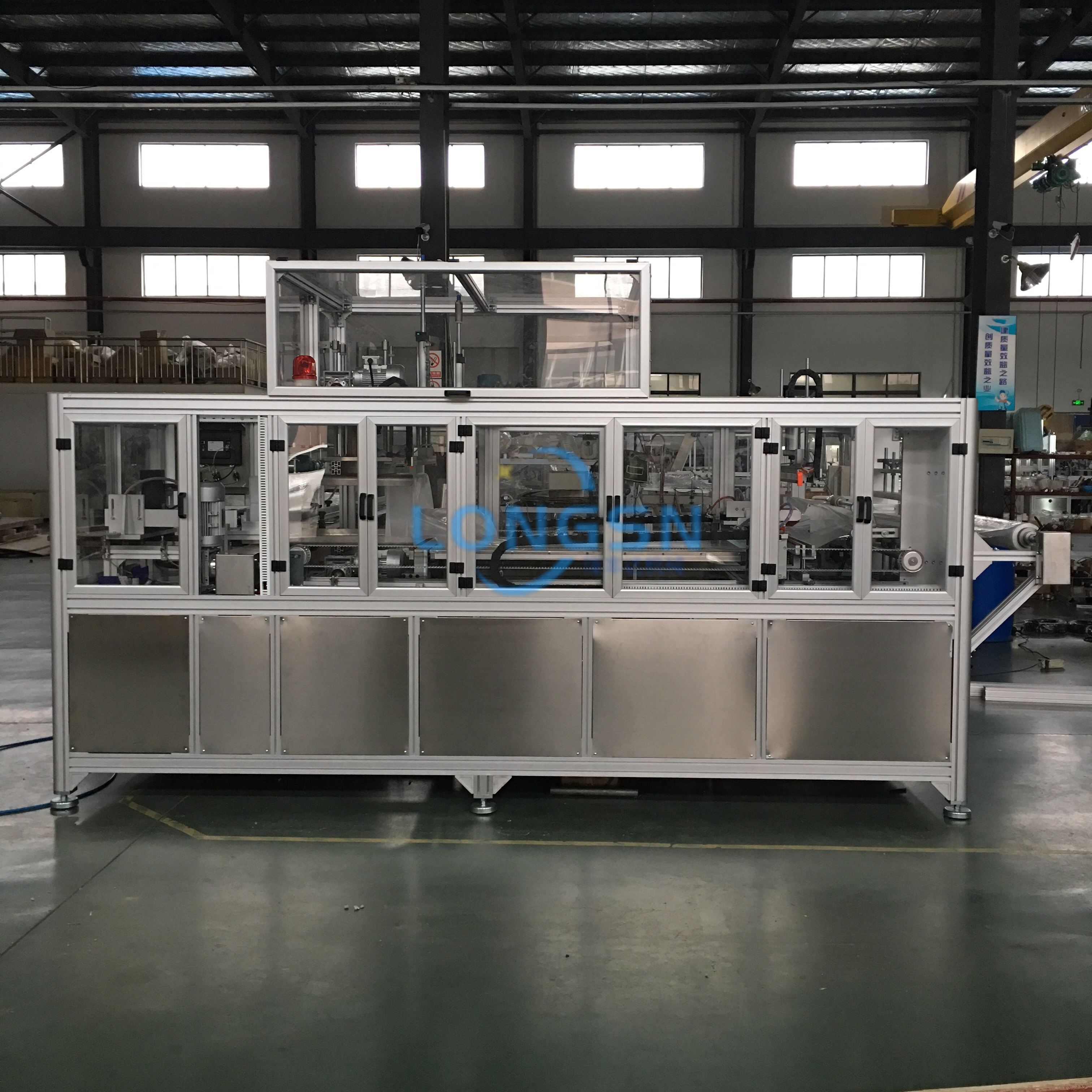 M&aacute;y đ&oacute;ng g&oacute;i chai rỗng