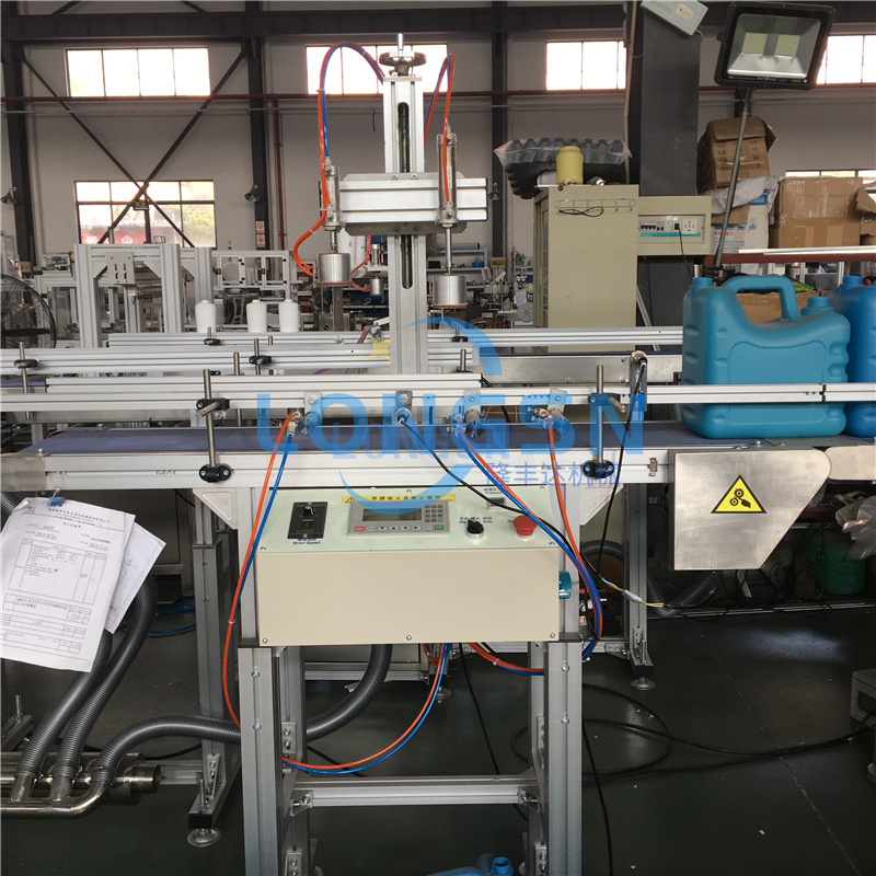 Jerry c&oacute; thể r&ograve; rỉ m&aacute;y kiểm tra