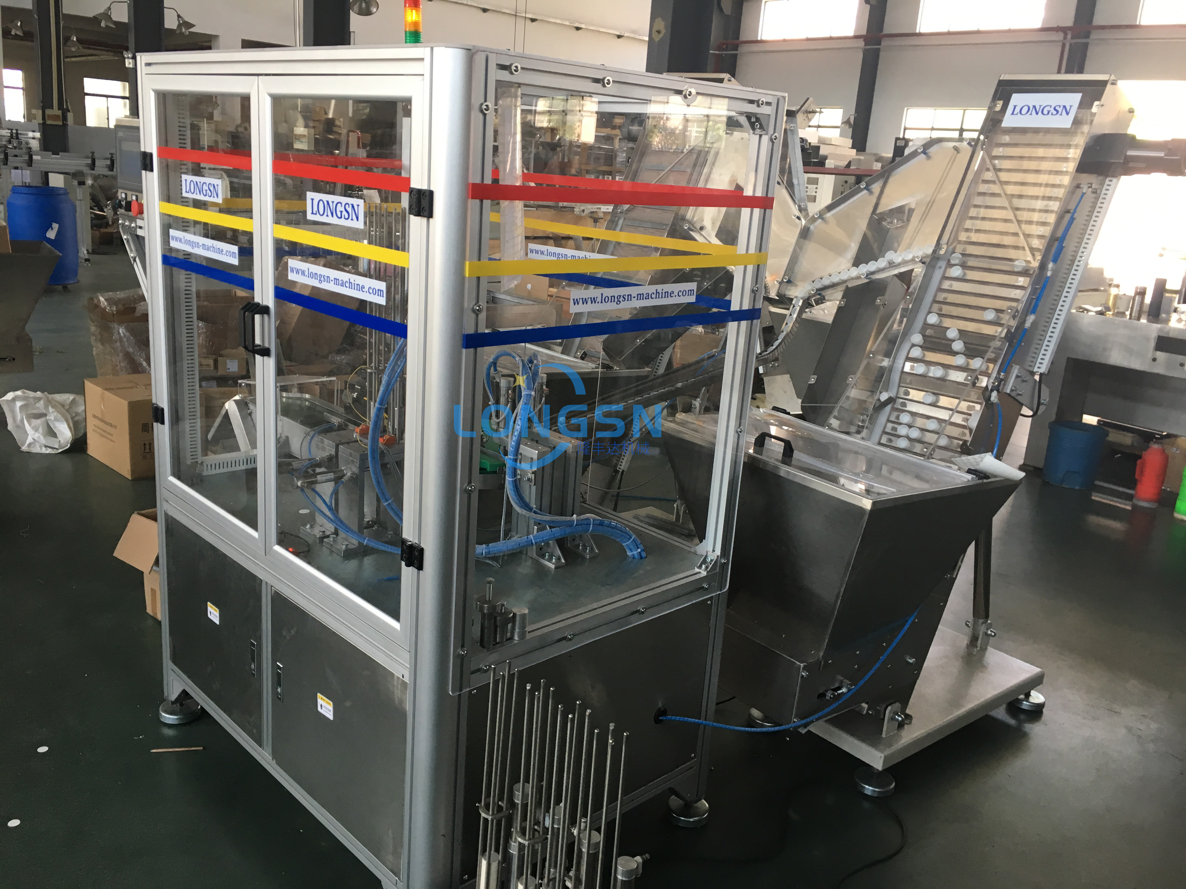 m&aacute;y ch&egrave;n liner cap