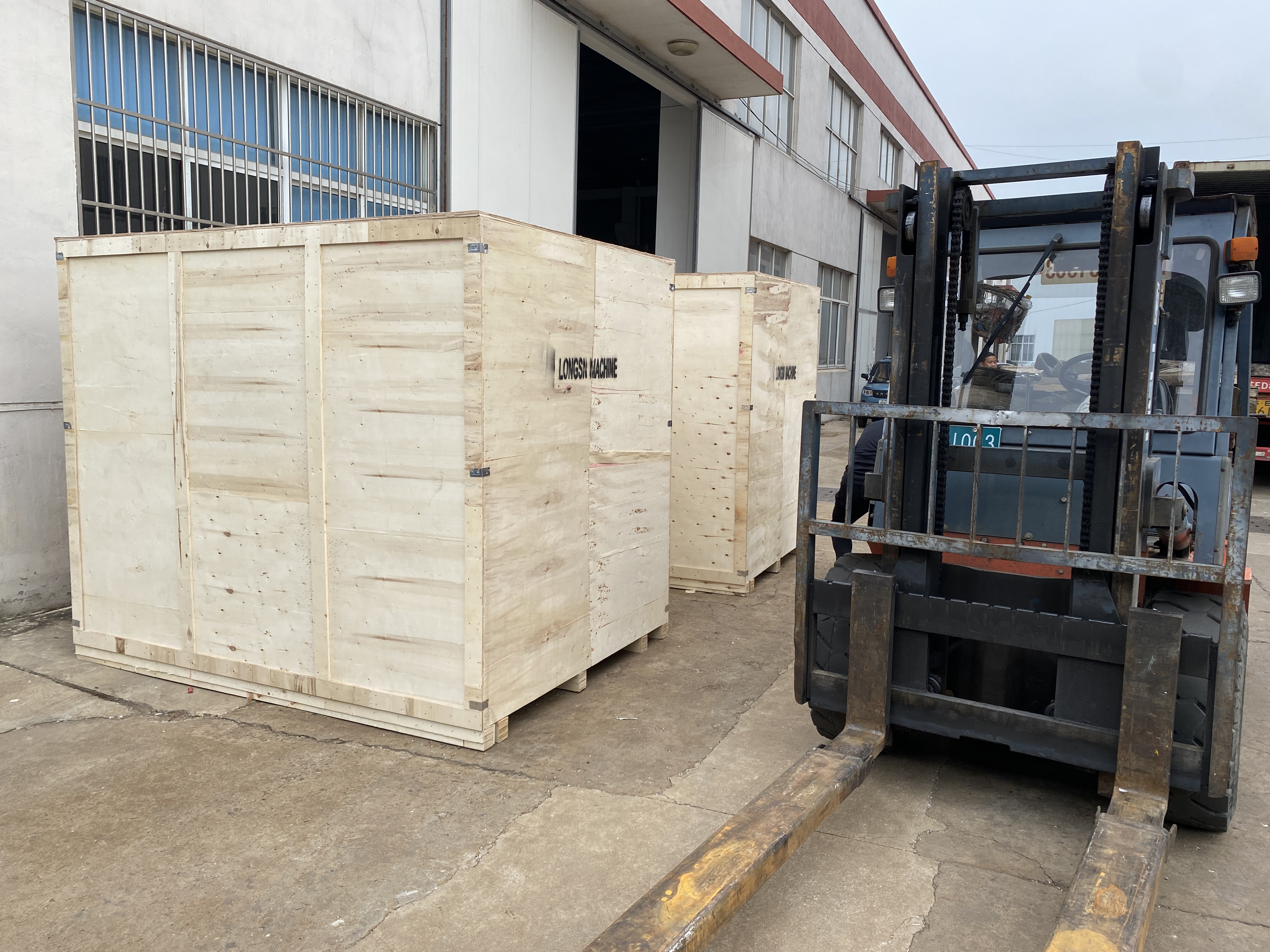 M&aacute;y đ&oacute;ng g&oacute;i chai 