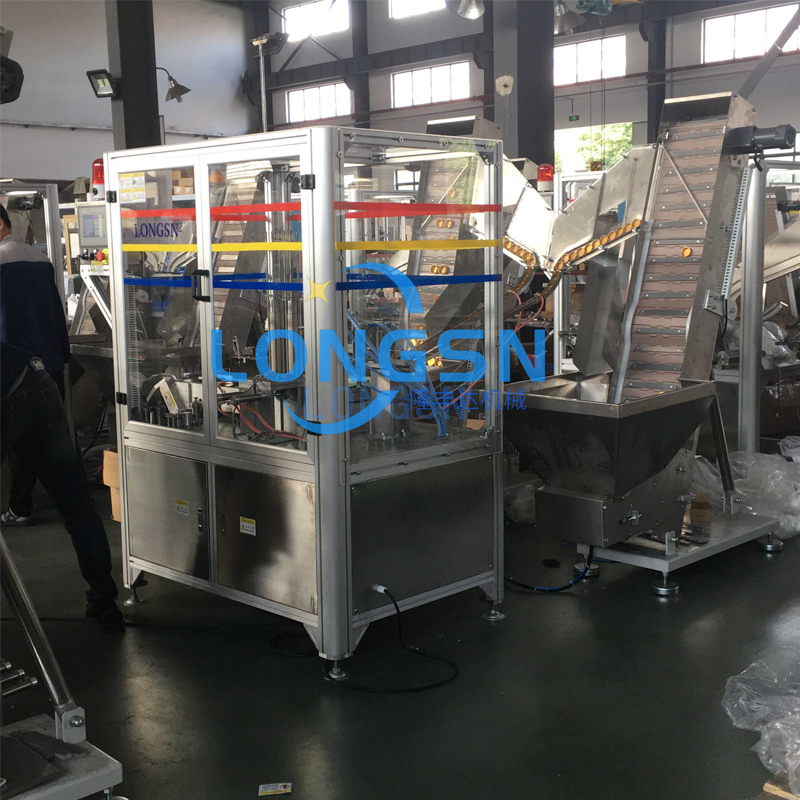 M&aacute;y lắp r&aacute;p nắp bằng chứng chống